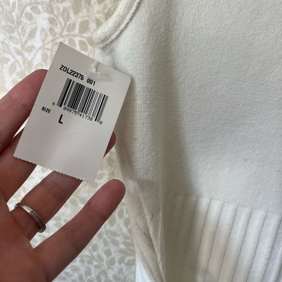 XOXO crop top / tie shoulders. Juniors size  large. - Picture 7 of 7